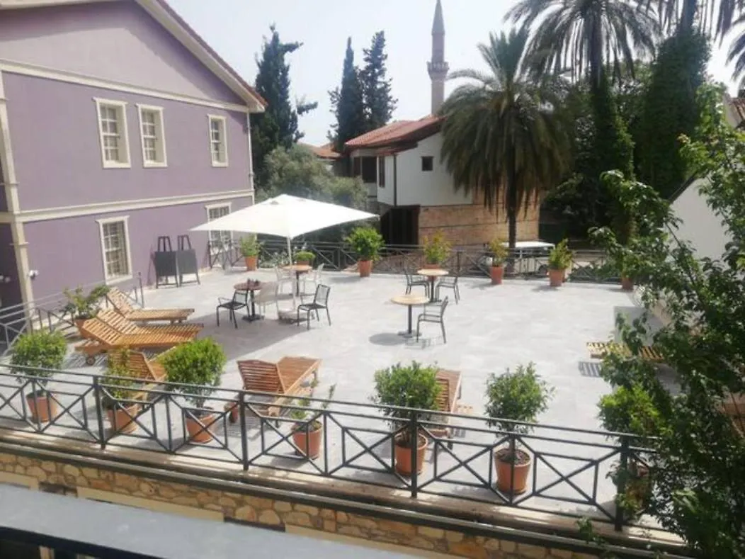 Magnificent Flat With Patio Near Hadrian'S Gate Apartment Antalya